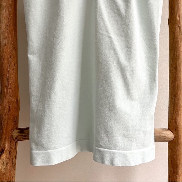 [guess] seamless stretch lace trim cami mint - Picture 4 of 5